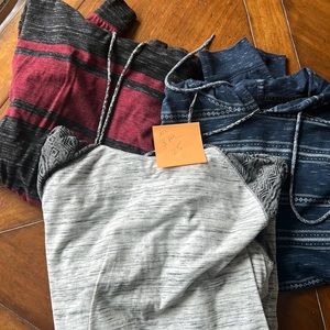 3 Division Sweatshirts Sz: Lg